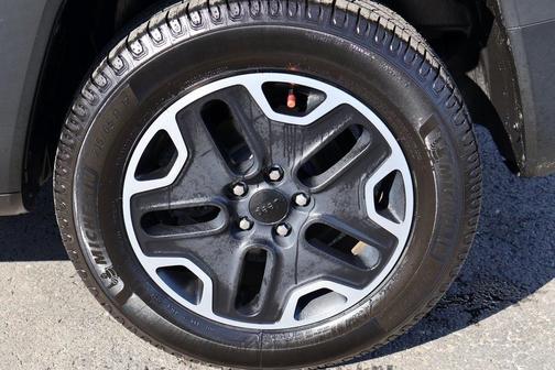 2016 Jeep Renegade Trailhawk