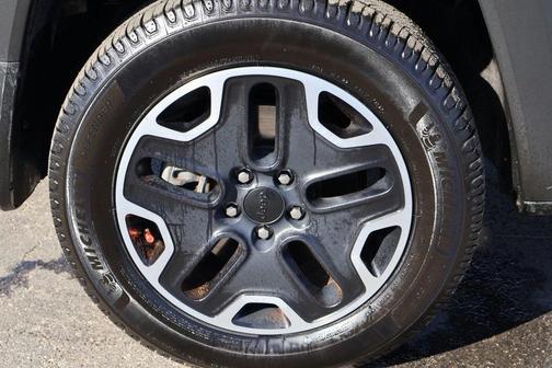 2016 Jeep Renegade Trailhawk