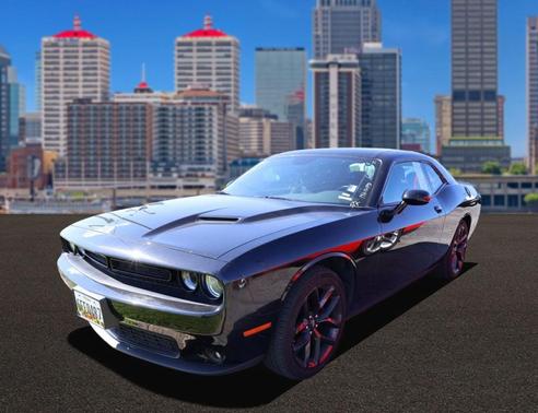 2022 Dodge Challenger SXT