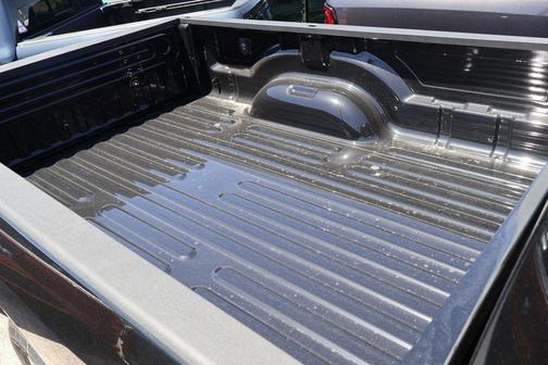 Diamond Black 2026 RAM 2500 Tradesman