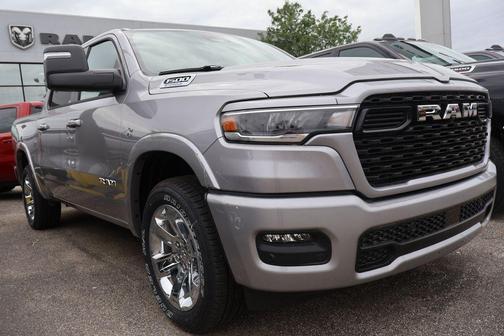 Billet Silver Metallic Clearcoat 2026 RAM 1500 Big Horn/Lone Star