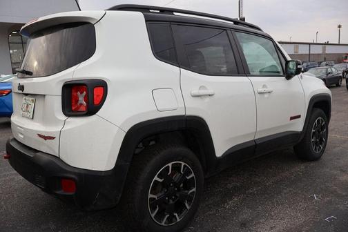 2023 Jeep Renegade Trailhawk
