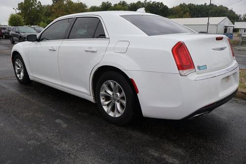 2018 Chrysler 300 Touring