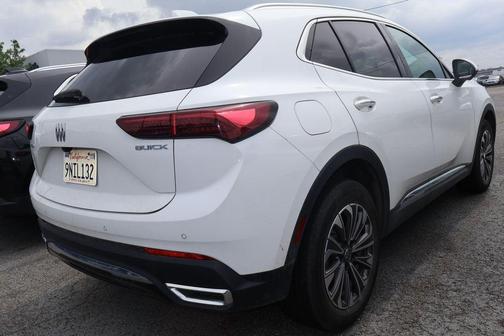Summit White 2024 Buick Envision Preferred