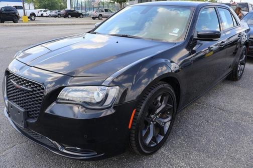 2022 Chrysler 300 S
