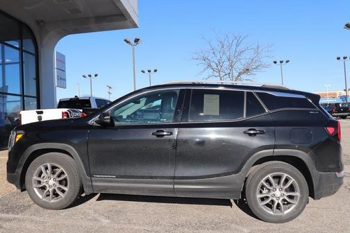 2024 GMC Terrain SLT