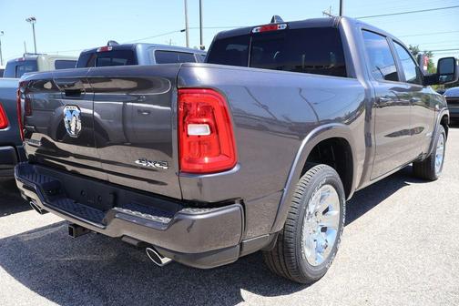 Granite Crystal Clearcoat Metallic 2026 RAM 1500 Big Horn/Lone Star