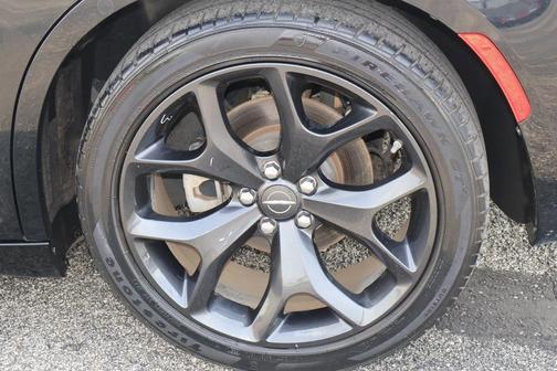 2022 Chrysler 300 S