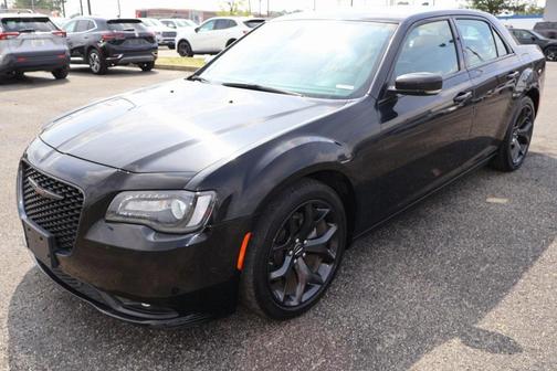 2022 Chrysler 300 S