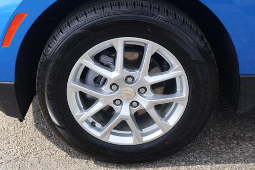 Rip Tide Blue 2024 Chevrolet Equinox LT