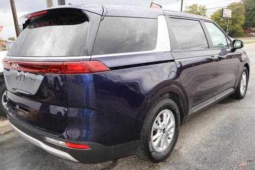 2023 Kia Carnival LX