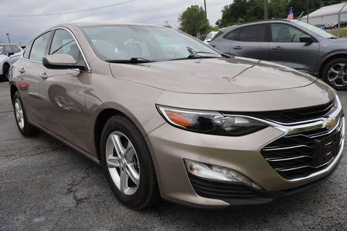 Mineral Gray Metallic 2024 Chevrolet Malibu LT
