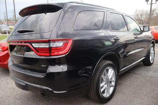 DB Black Crystal Clearcoat 2024 Dodge Durango GT