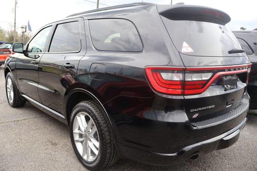 DB Black Crystal Clearcoat 2024 Dodge Durango GT