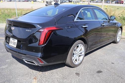 2024 Cadillac CT4 Luxury