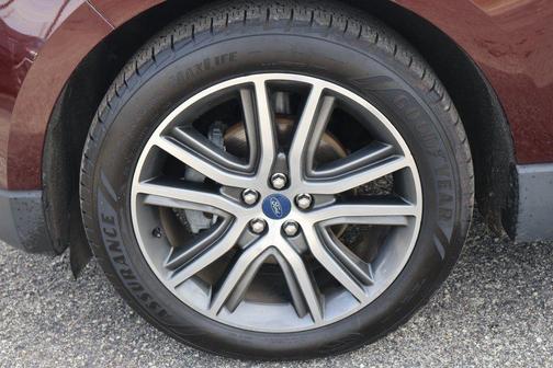 2020 Ford Edge Titanium