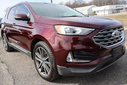 2020 Ford Edge Titanium