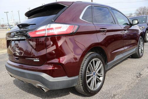 2020 Ford Edge Titanium