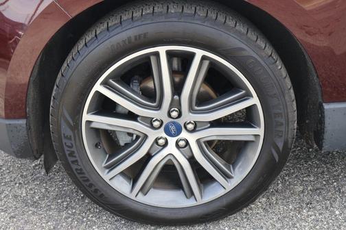 2020 Ford Edge Titanium