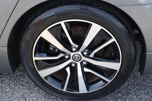 2021 Nissan Maxima SV