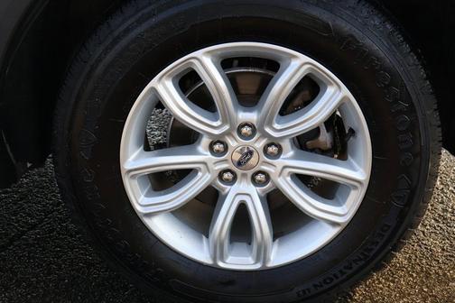 2020 Ford Explorer Base