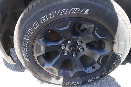 Billet Silver Metallic Clearcoat 2026 RAM 1500 Big Horn/Lone Star
