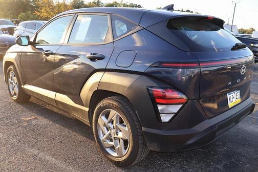 2024 Hyundai KONA SE