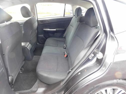 2016 Subaru Impreza 2.0i