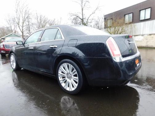 2013 Chrysler 300C Base