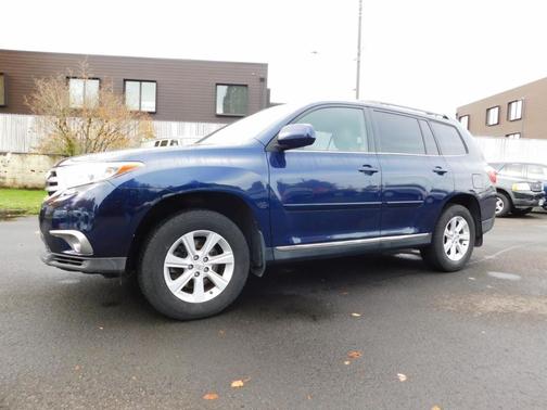 2013 Toyota Highlander SE