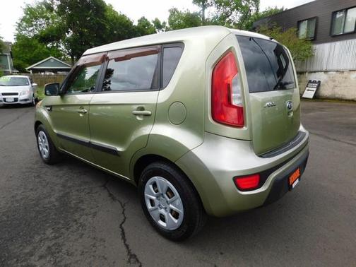 2013 Kia Soul Base