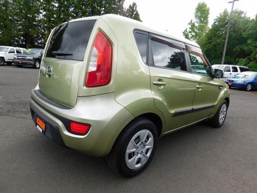 2013 Kia Soul Base
