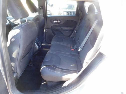 2015 Jeep Cherokee Sport