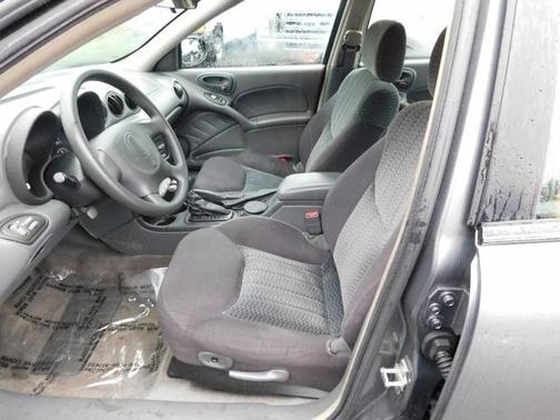 2004 Pontiac Grand Am SE1