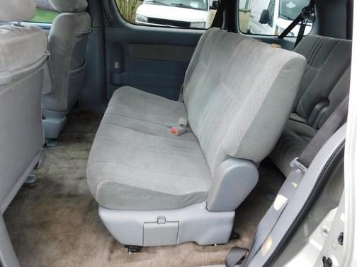2002 Toyota Sienna CE