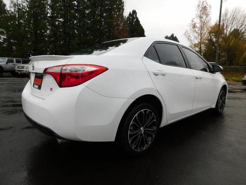 2015 Toyota Corolla S Plus