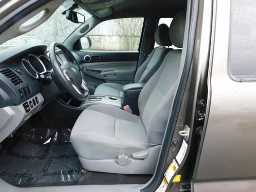 2013 Toyota Tacoma Base