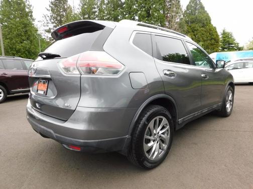 Gun Metallic 2015 Nissan Rogue SL
