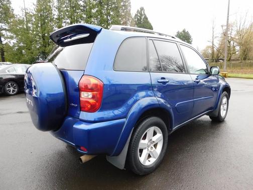 2005 Toyota RAV4 Base