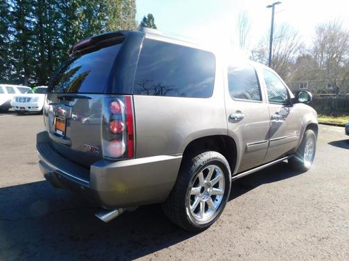 2011 GMC Yukon Denali
