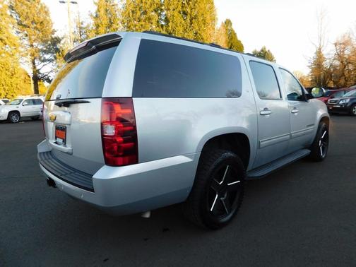 2013 Chevrolet Suburban 1500 LT