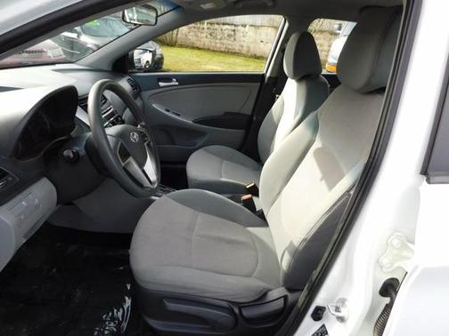 2014 Hyundai Accent GS