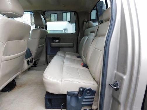 2005 Ford F-150 Lariat SuperCrew