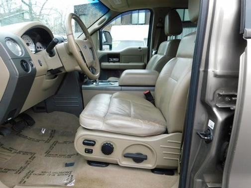 2005 Ford F-150 Lariat SuperCrew