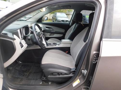 Gold Mist Metallic 2010 Chevrolet Equinox LT