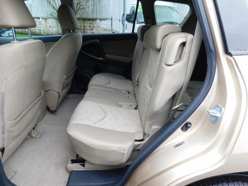 2011 Toyota RAV4 Sport