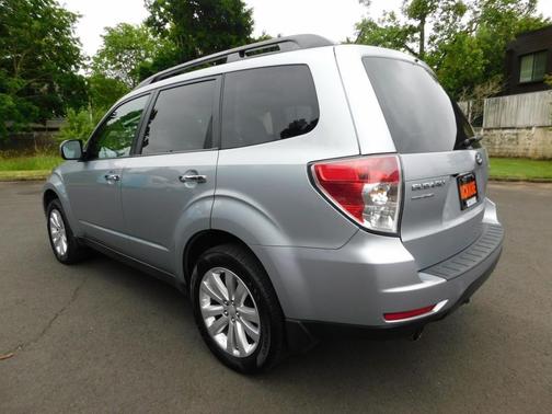 Ice Silver Metallic 2012 Subaru Forester 2.5X