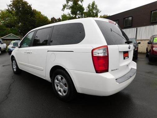 2006 Kia Sedona LX