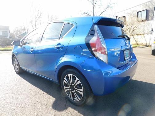 2015 Toyota Prius c Three