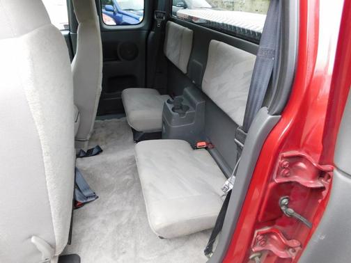 Red 2005 Chevrolet Colorado Z85